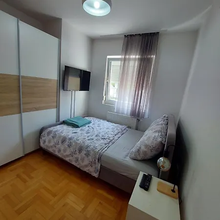 Apartment Cista Desetka 2 Pozarevac