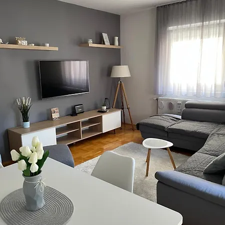 Cista Desetka 2 Apartment